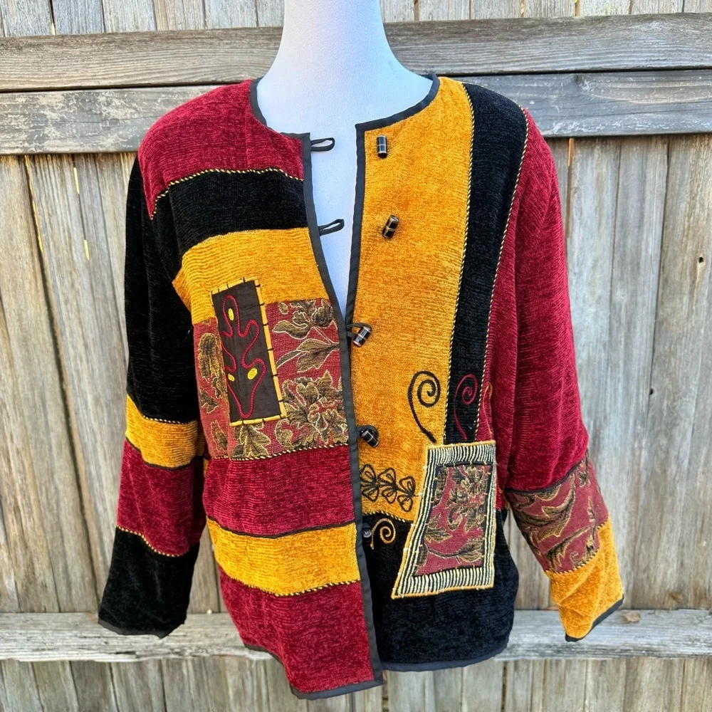 Vintage Allure Maroon Gold Tapestry Patchwork Embroidered Velour Cardigan Small - Picture 2 of 7